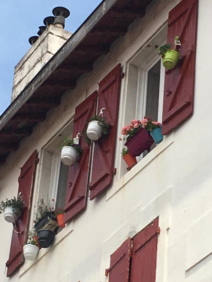 Apartamento Belle Chambre Au Coeur De Bayona Exterior foto